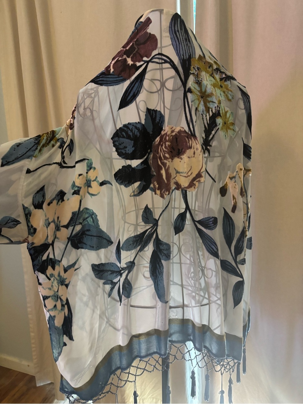Chico's White Sheer Floral Kimono with Blue and Green Accents - Picture 7 of 14